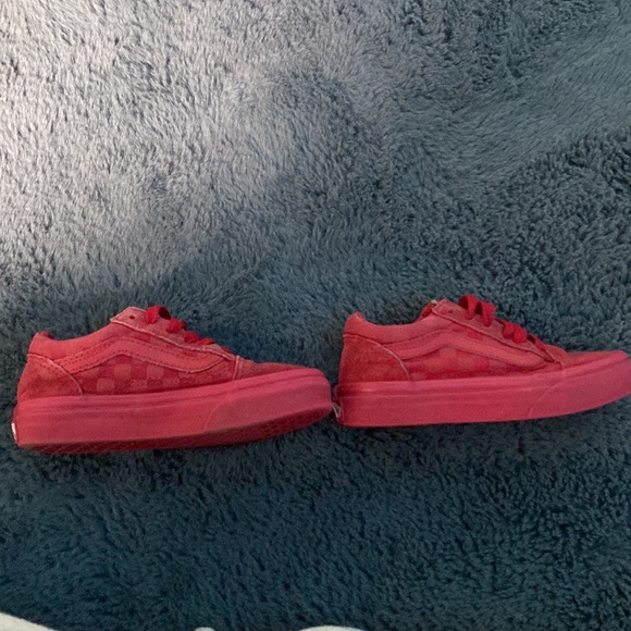 Red checkered vans - Picture 3 of 4